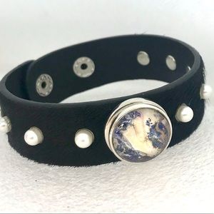 Leather snap bracelet Handmade 20mm snap &pearls SB20